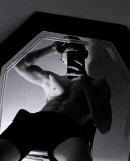 dfghjklzxcc@gmail.com